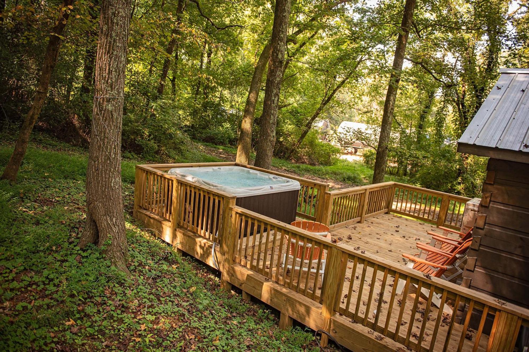 Lena Cabin Wooded Tiny Cabin - Hot Tub Чатануга Екстериор снимка