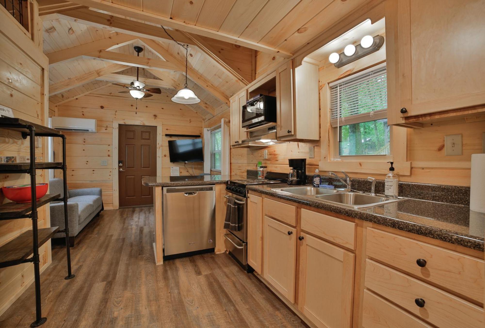 Lena Cabin Wooded Tiny Cabin - Hot Tub Чатануга Екстериор снимка